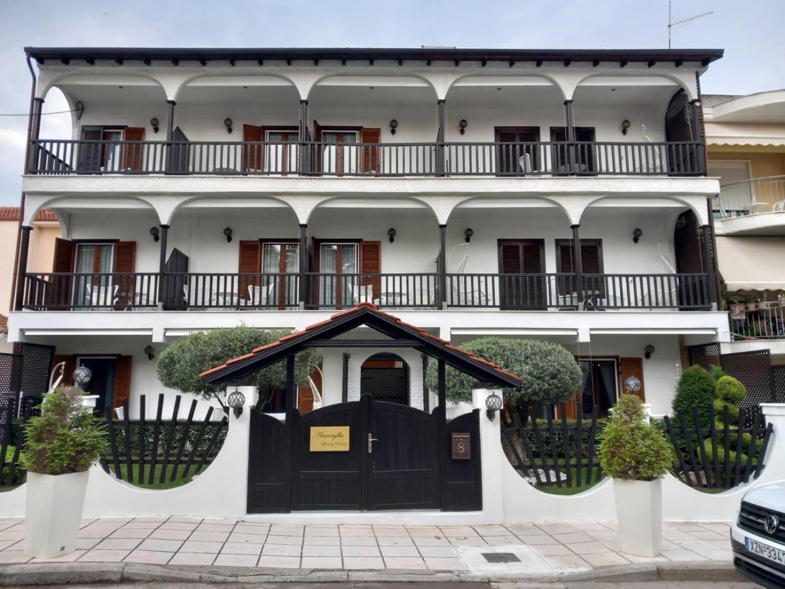 Amaryllis Luxury Rooms Platamonas Exterior foto